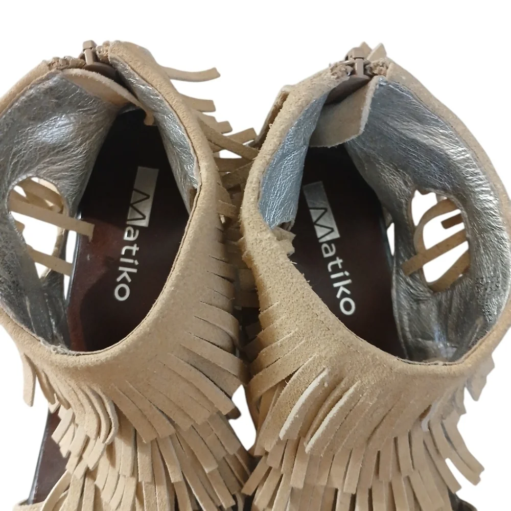 Matiko Tan Fringed Wedge Sandals Suede Open Toe Women's Sandals size 7.5